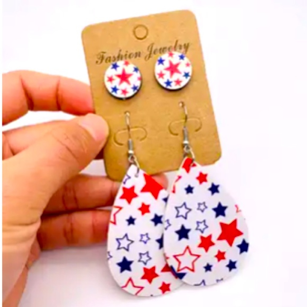 New 2 pairs of Independence Day Earrings.